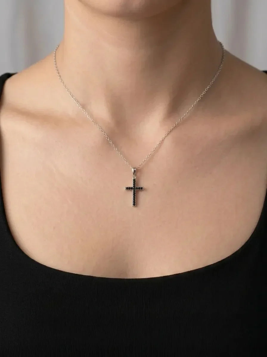 Elegantiškas religinis pakabukas
