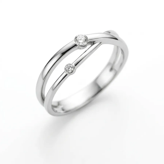 Balto aukso žiedas su dviem deimantais
